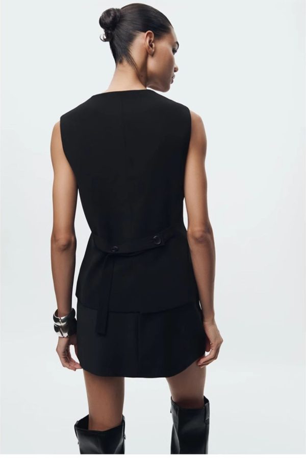 Isabelle  V-neck Short Vest For Sale - Image 3